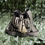 Μοναδική Χειροποίητη Κολομβιανή Boho Style Πλεκτή Τσάντα Μαύρο Λευκό Αρχαιοελληνικό - Wayuu Mochila