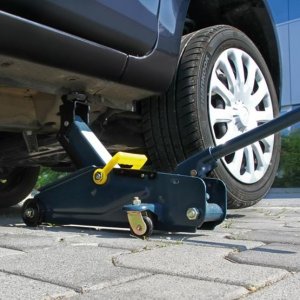 Υδραυλικός Γρύλος Ανύψωσης Αυτοκινήτου 2 Τόνων