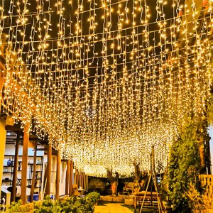 Χριστουγεννιάτικα Λαμπάκια “Βροχή” 300 LED Κουρτίνα – 4.5m Θερμού Φωτισμού για Μπαλκόνι, Παράθυρα και Κήπο