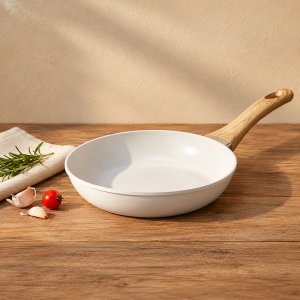 Τηγάνι Αλουμινίου 22cm - Για μικρά Καθημερινά Γεύματα, Με Λαβή Όψης Ξύλου
