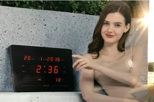Ψηφιακό LED Ρολόι Τοίχου με Ενδείξεις Ημερομηνίας & Θερμοκρασίας 15.5 x 23.5cm Arrango