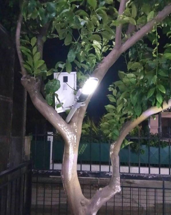 Ηλιακό Αδιάβροχο Φωτιστικό με 30 LED SMD Εξωτερικού Χώρου με Αισθητήρα Φωτός Ηλιακό Αδιάβροχο Φωτιστικό με 30 LED SMD Εξωτερικού Χώρου με Αισθητήρα Φωτός