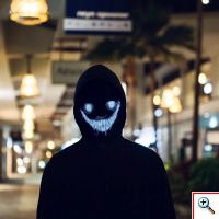 Purge Μάσκα LED για να Έχεις ό,τι Πρόσωπο Θέλεις με App Κινητού - Face Transforming Mask