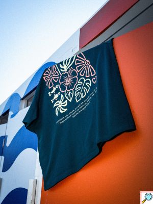 Love Generation Party Tshirt Essential Flower Tee Petrol