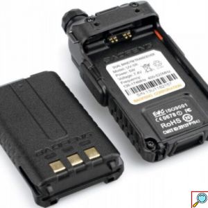 Baofeng UV-5R Και Μικροακουστικό Ασύρματος Πομποδέκτης UHF/VHF 5.8W