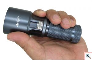 Αδιάβροχος Καταδυτικός Φακός LED 300LM 100m ATORCH CV01