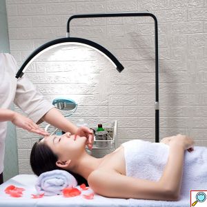 Επιδαπέδιο Κυρτό Φωτιστικό LED Half Moon Λάμπα 36W με Ρυθμιζόμενο Ύψος, Περιστροφή 360°, Τηλεκοντρόλ & Βάση Κινητού – για Αισθητικούς, Nail Artists, Beauty Salons