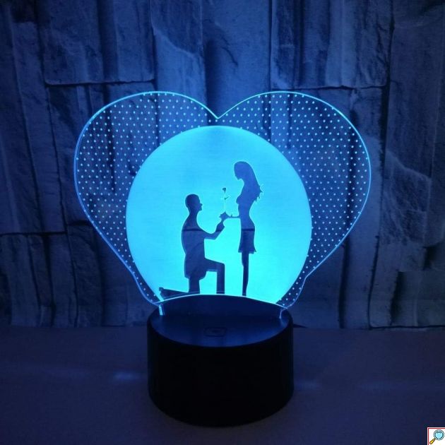 Επιτραπέζιο Φωτιστικό LED 3D Illusion Ζευγάρι σε Καρδιά - 7 Χρώματα - Ατμοσφαιρικός Φωτισμός, USB, Ιδανικό για Δώρο