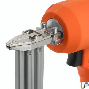 Ηλεκτρικό Καρφωτικό Πιστόλι Χειρός για Ξύλο 1600W με Βαλιτσάκι