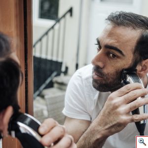 Επαναφορτιζόμενη Κουρευτική - Ξυριστική Μηχανή Kemei KM-4005
