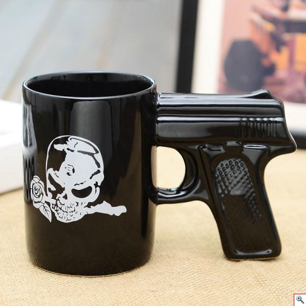 Κεραμική Κούπα Sons Of Anarchy Μαύρη σε Σχήμα Πιστόλι με Νεκροκεφαλή για Καφέ & Τσάι 350ml